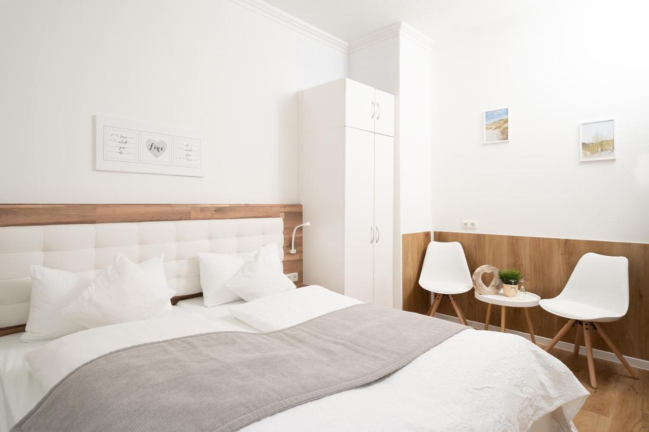Hotel Haus Am Park Боркум Экстерьер фото